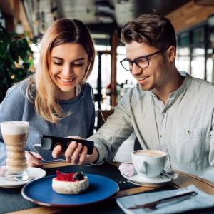 好きな人の前だと緊張して会話ができない〜本当は会話したいのに…