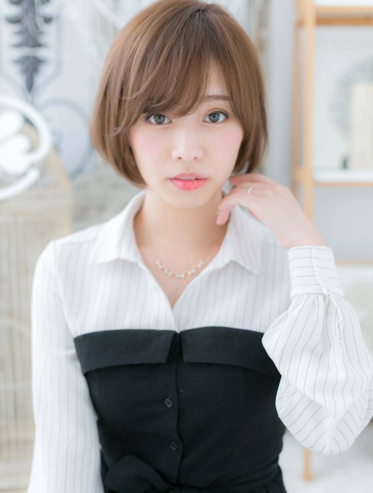 シンプル前下がりボブ