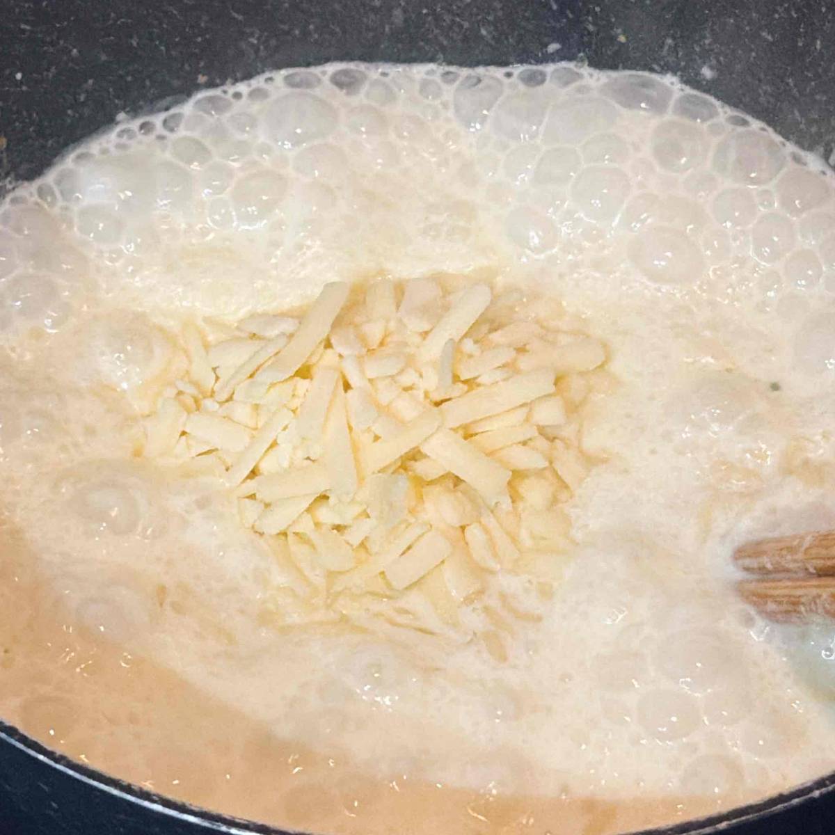 サッポロ一番公式の「塩らーめんカルボナーラ」のレシピ