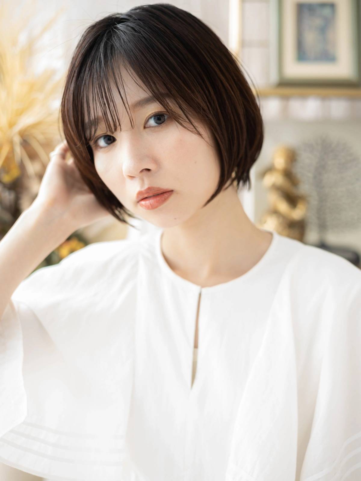 アッシュオリーブの前下がりショート