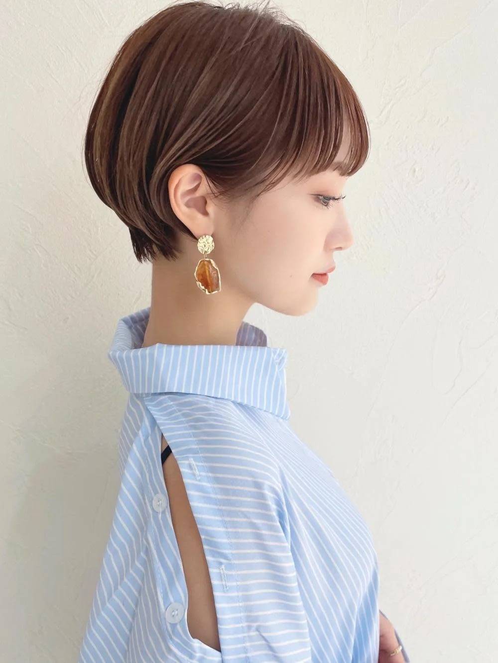 コンパクト上品ショート