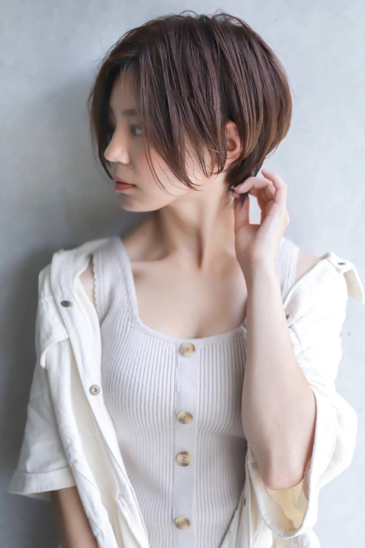 前下がりシルエットショート