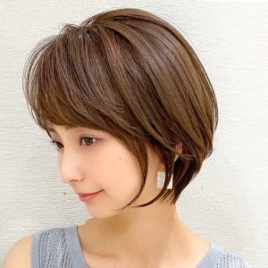  フェミニンな丸みショート 