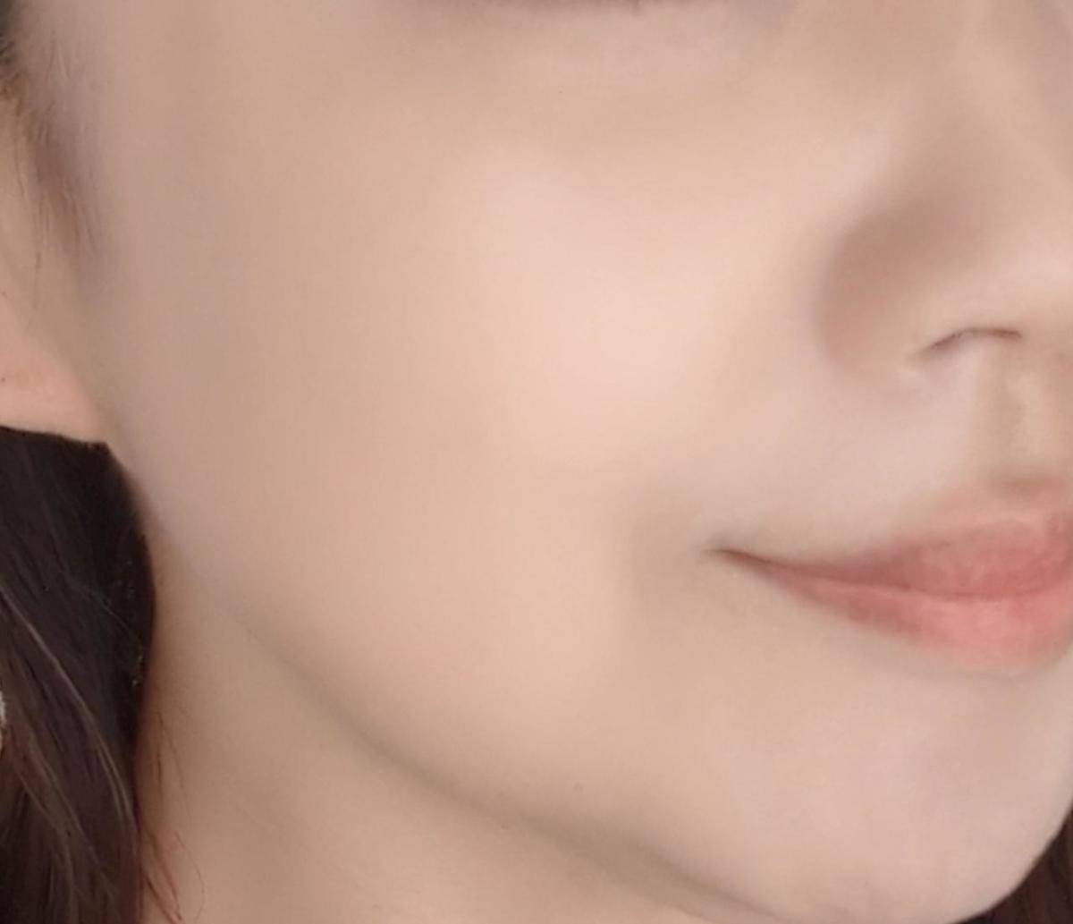 エレガンスグロウリフティングベースUV使用後