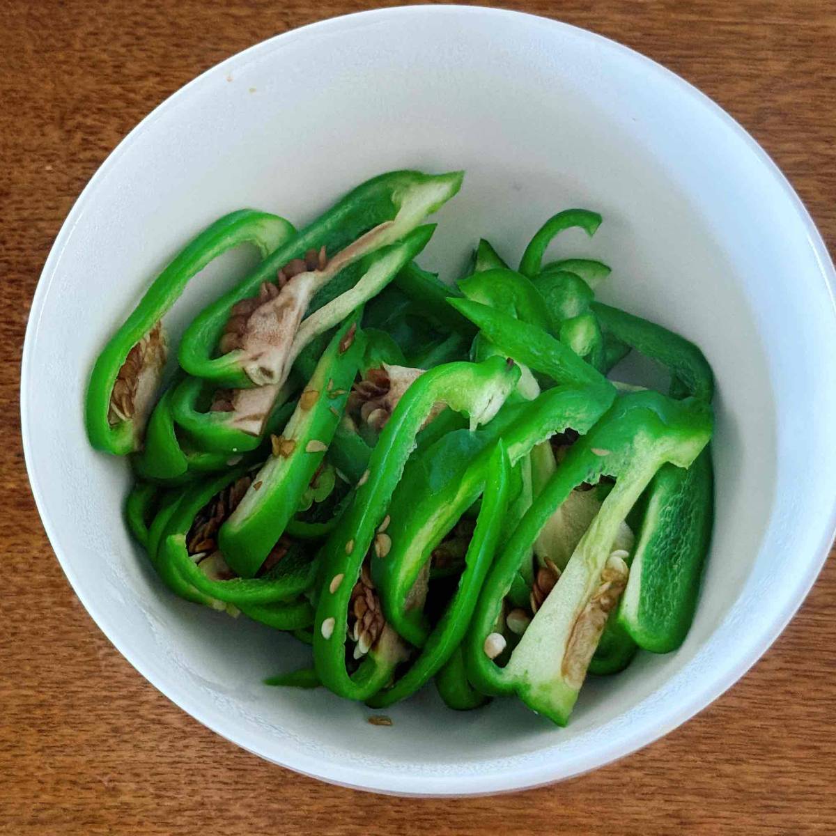 JAグループ公式の「ピーマンのピーナッツおかかトースト」のレシピ