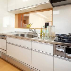 実は風水的に危ないです。キッチンに置くと出世運が急降下するもの5選