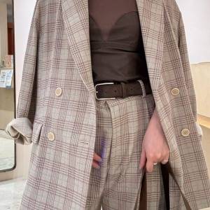 マニッシュに決まる。「ジャケット×パンツ」のチェック柄セットアップ