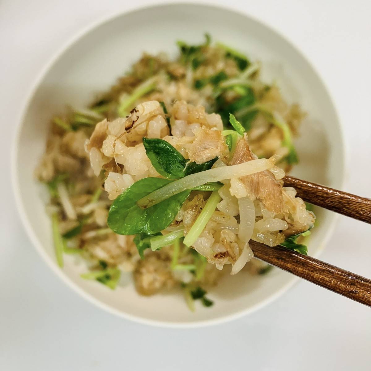 JAグループ公式の「もやしと豆苗のツナ炒めごはん♪」のレシピ