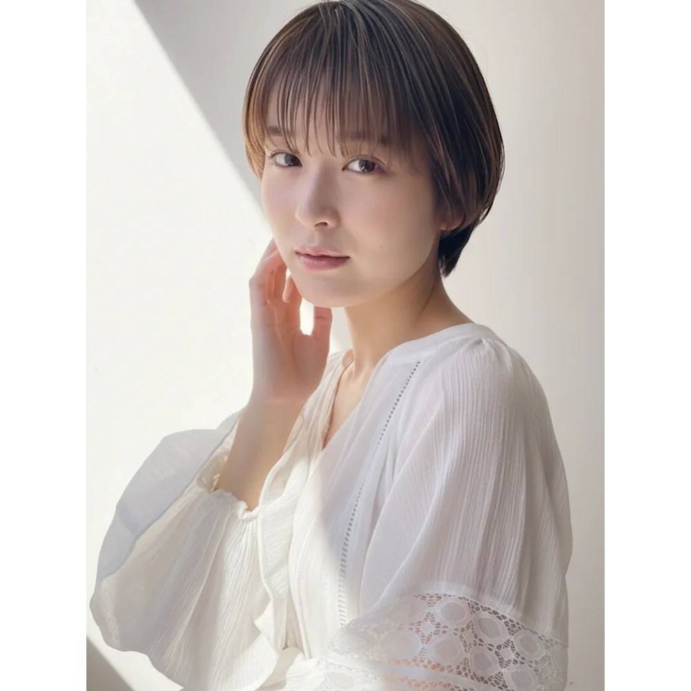 長めバングのコンパクトショート