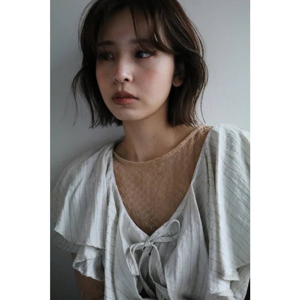 抜け感のある切りっぱなしボブ