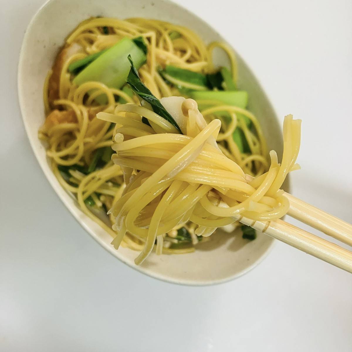 ニッスイ公式の「活ちくわとしめじ・ほうれん草の和風スパゲッティ」のレシピ