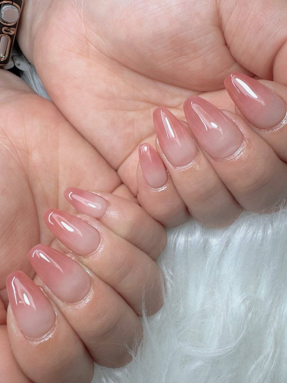 クリアピンクネイル