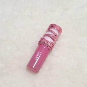 実はいま話題です……。発色が長持ちする「超優秀プチプラリップ」