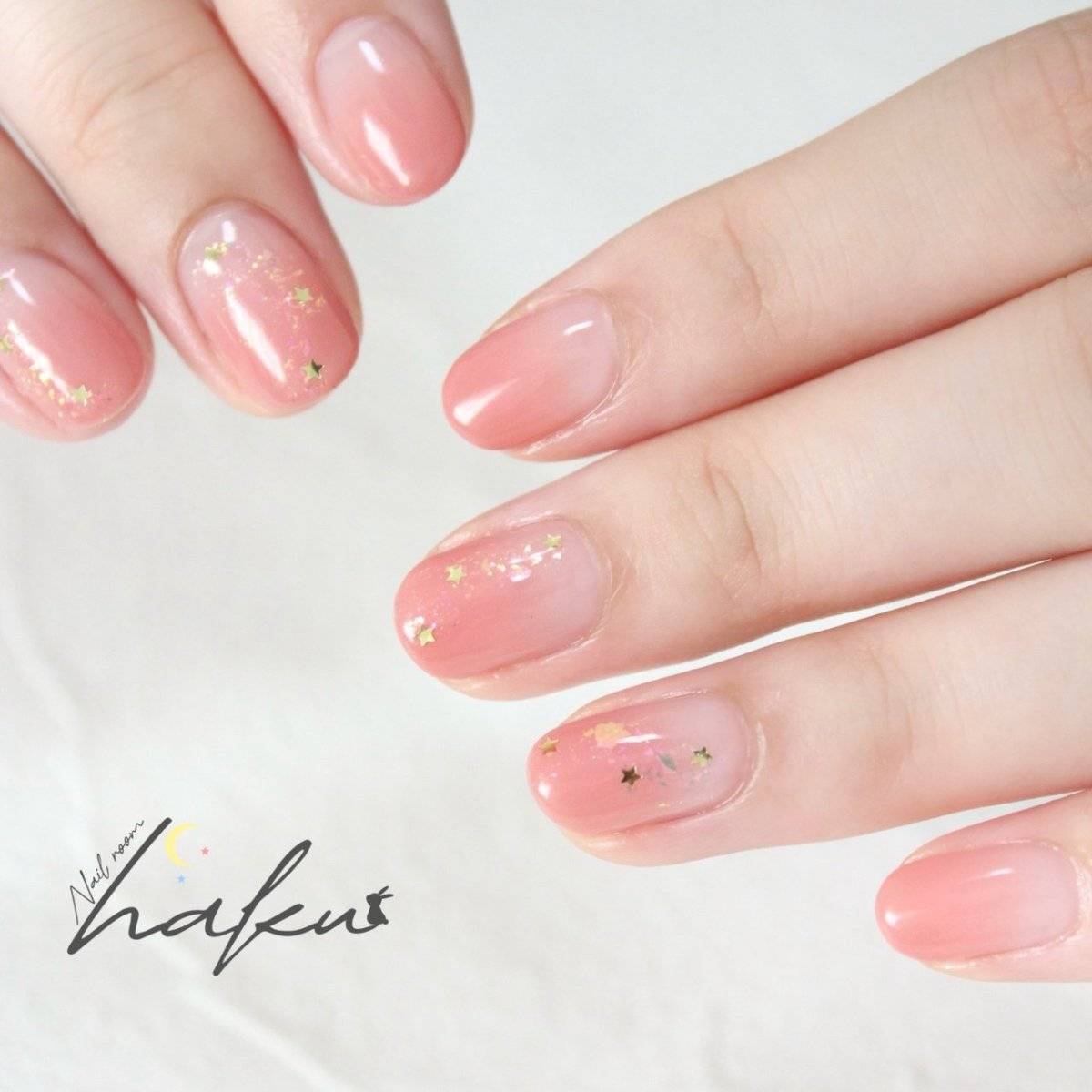 コーラルピンクネイル