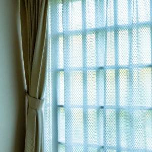 実は風水的に最悪です……。窓辺に置くと仕事運が一気に下がるもの5選