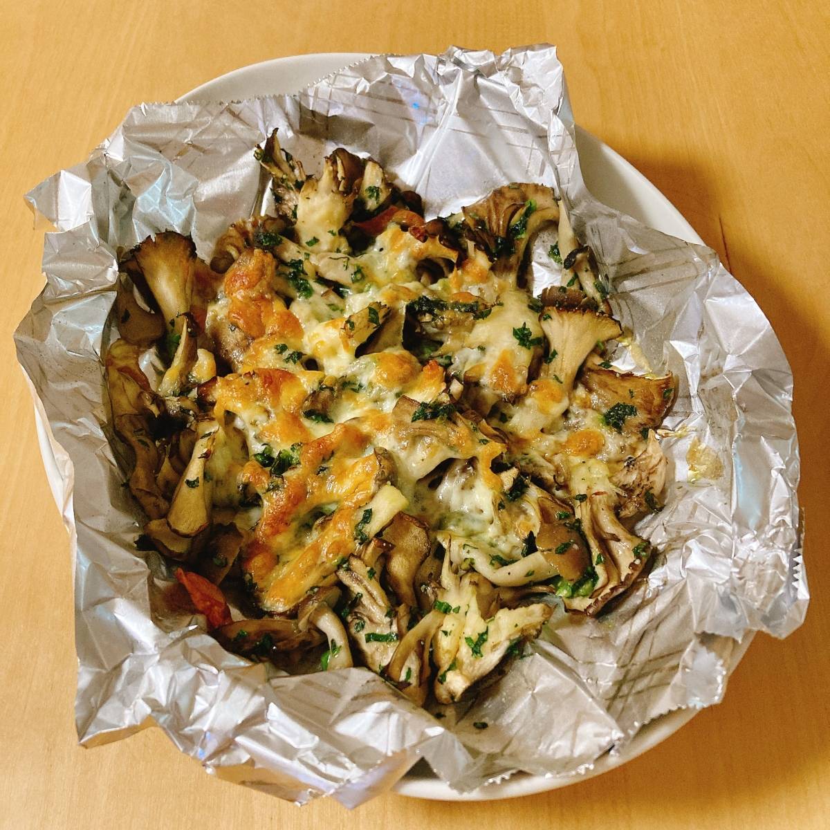 JAグループ公式の「グリルパンで、きのこのバジルペーストチーズ焼き」のレシピ