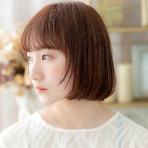  ピンクカラーの丸みボブ 