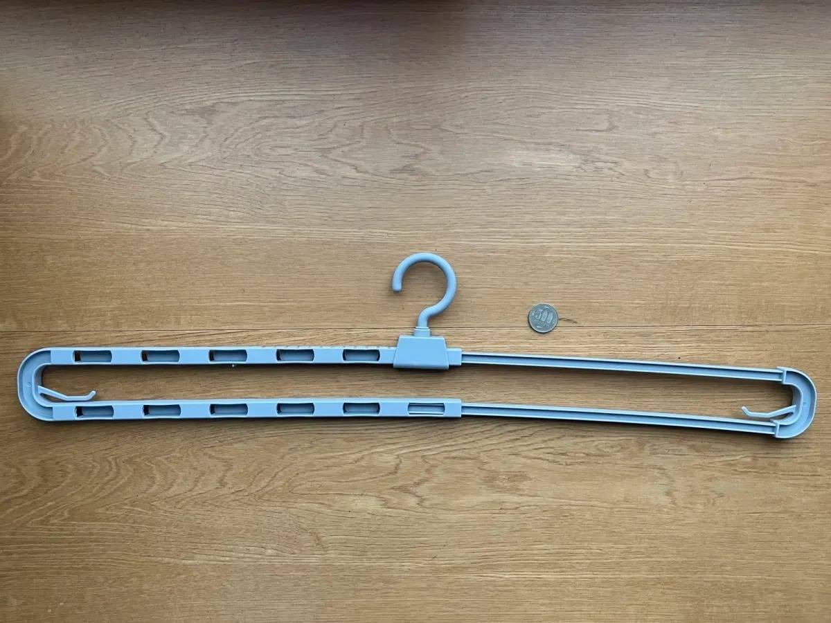 DAISO(ダイソー)：ハンガー(バスタオル、スライド式)
