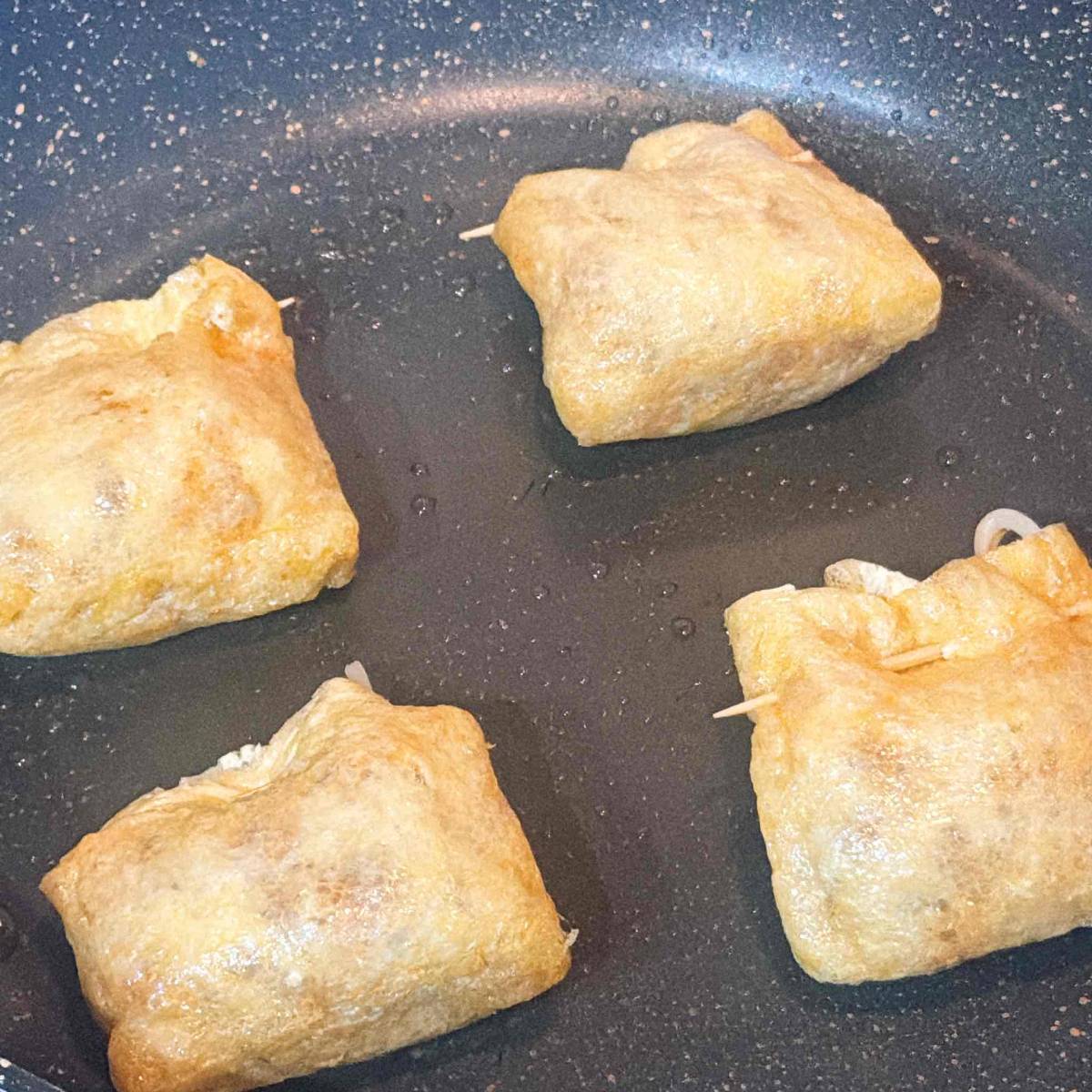 タカノフーズ公式の「納豆いなり焼き」のレシピ