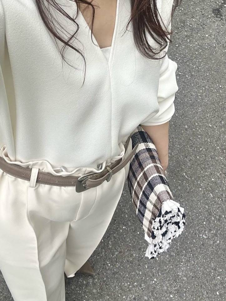 チェックのクラッチバッグ