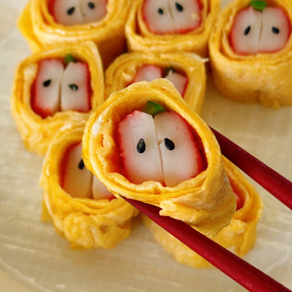 いちまさ公式の「カニかまでリンゴの玉子焼き」のレシピ