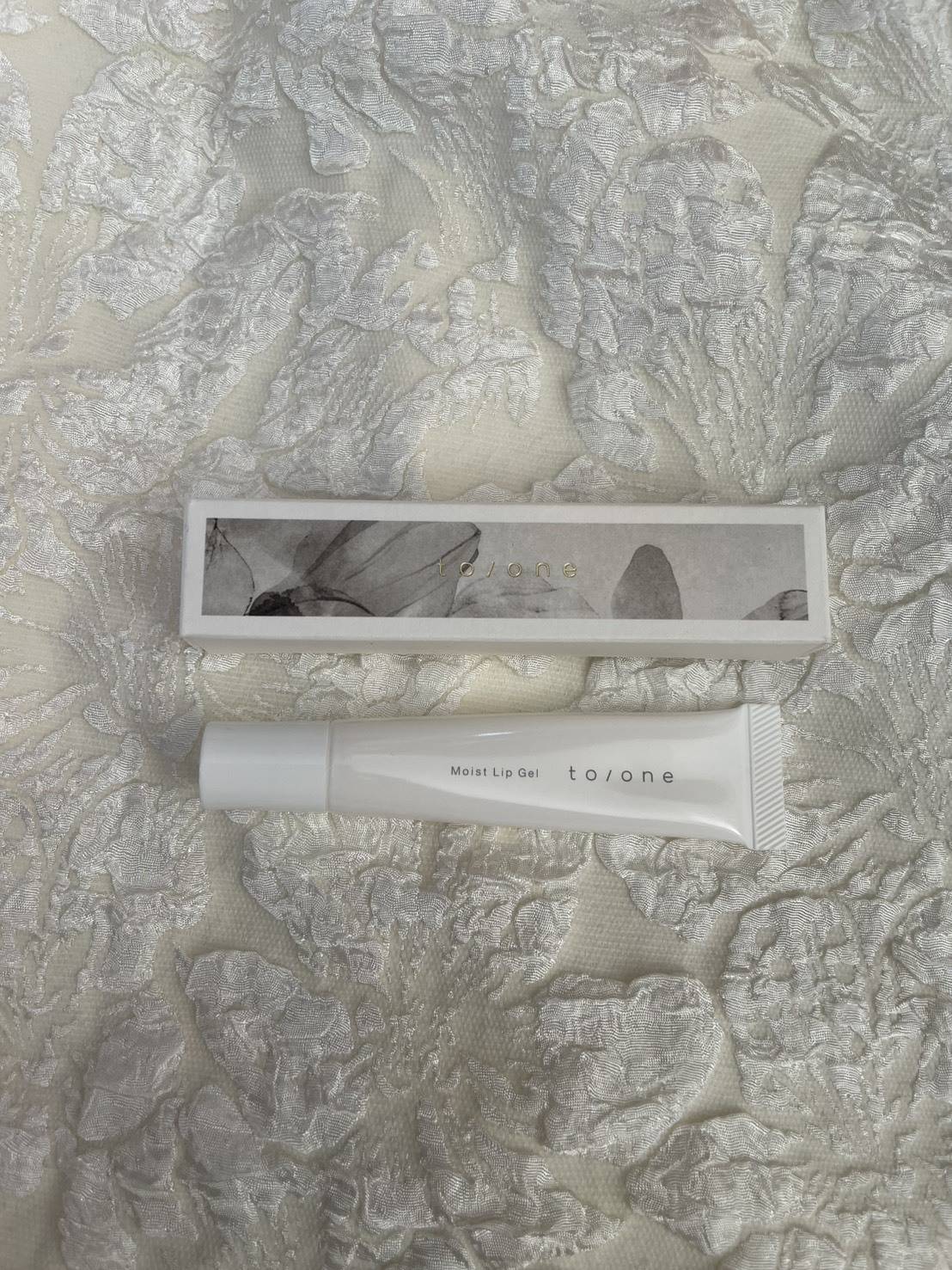to/one モイストリップジェル