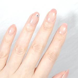 ナチュラルなのに垢抜ける。不器用さん向け「グラデーションネイル」のやり方