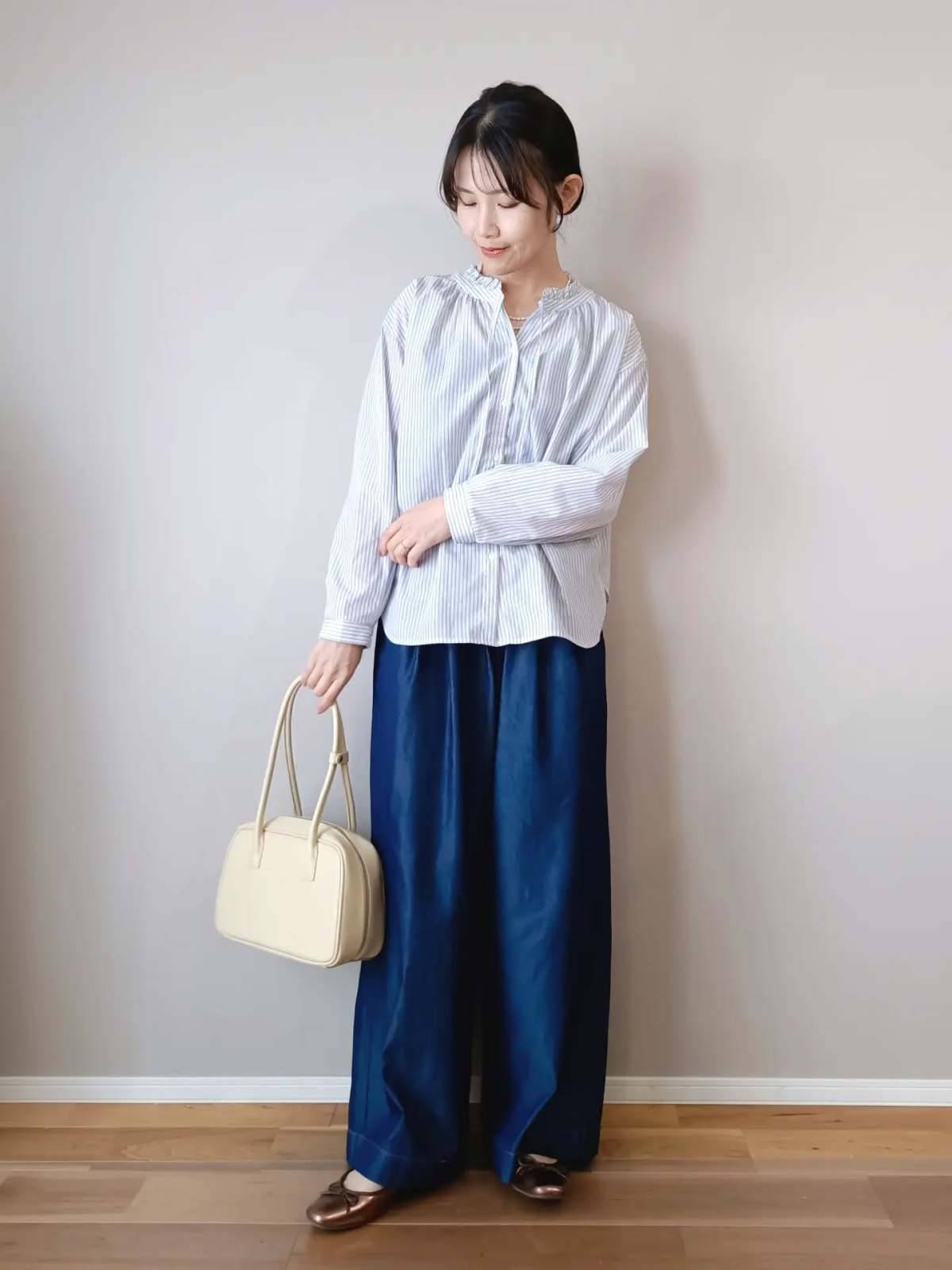 ワイドパンツを合わせる♪