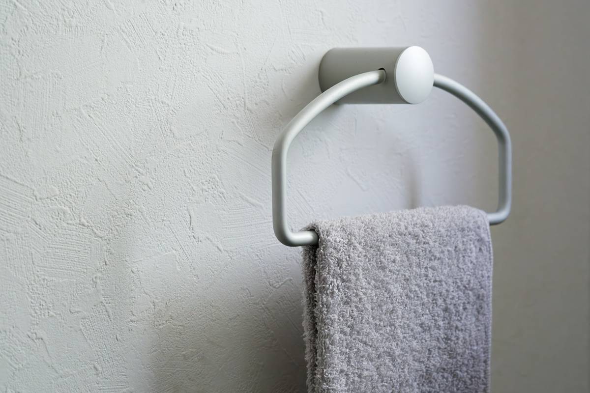 洗面所　家庭運　下がる　古いタオル