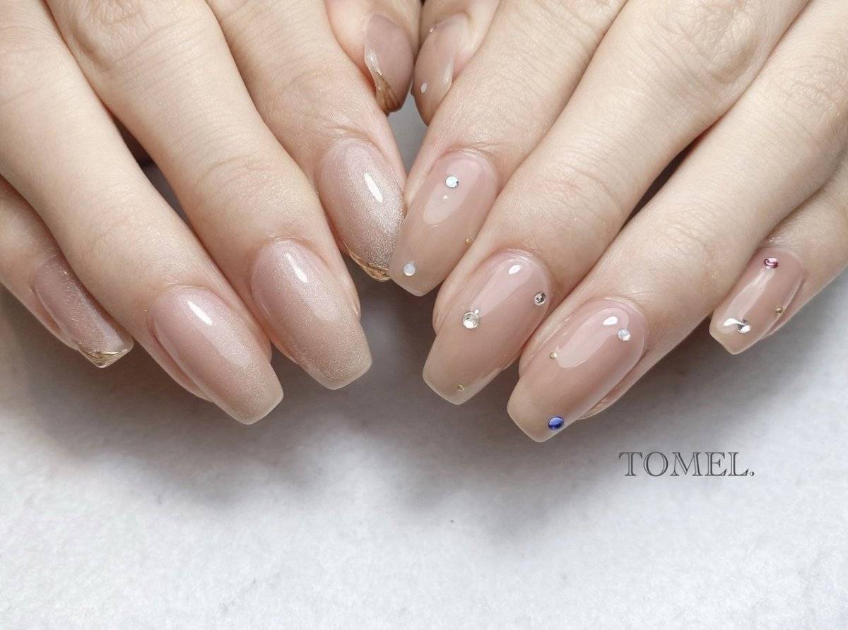 ヌーディーベージュネイル