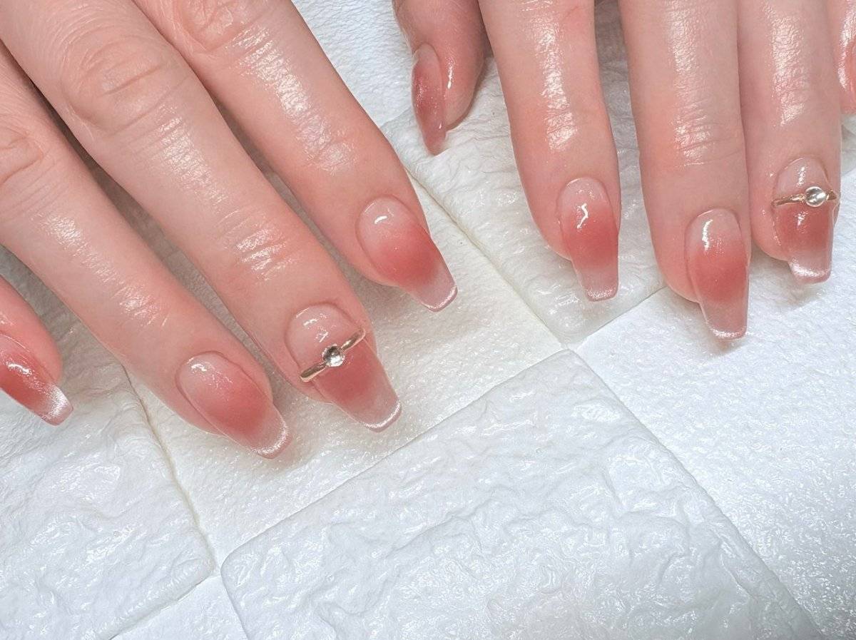 ピーチピンクネイル