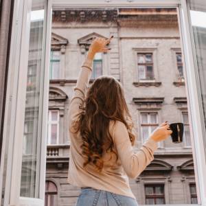 恋をしたいなら……♡魅力的な「サバサバ女子」になる5つの方法