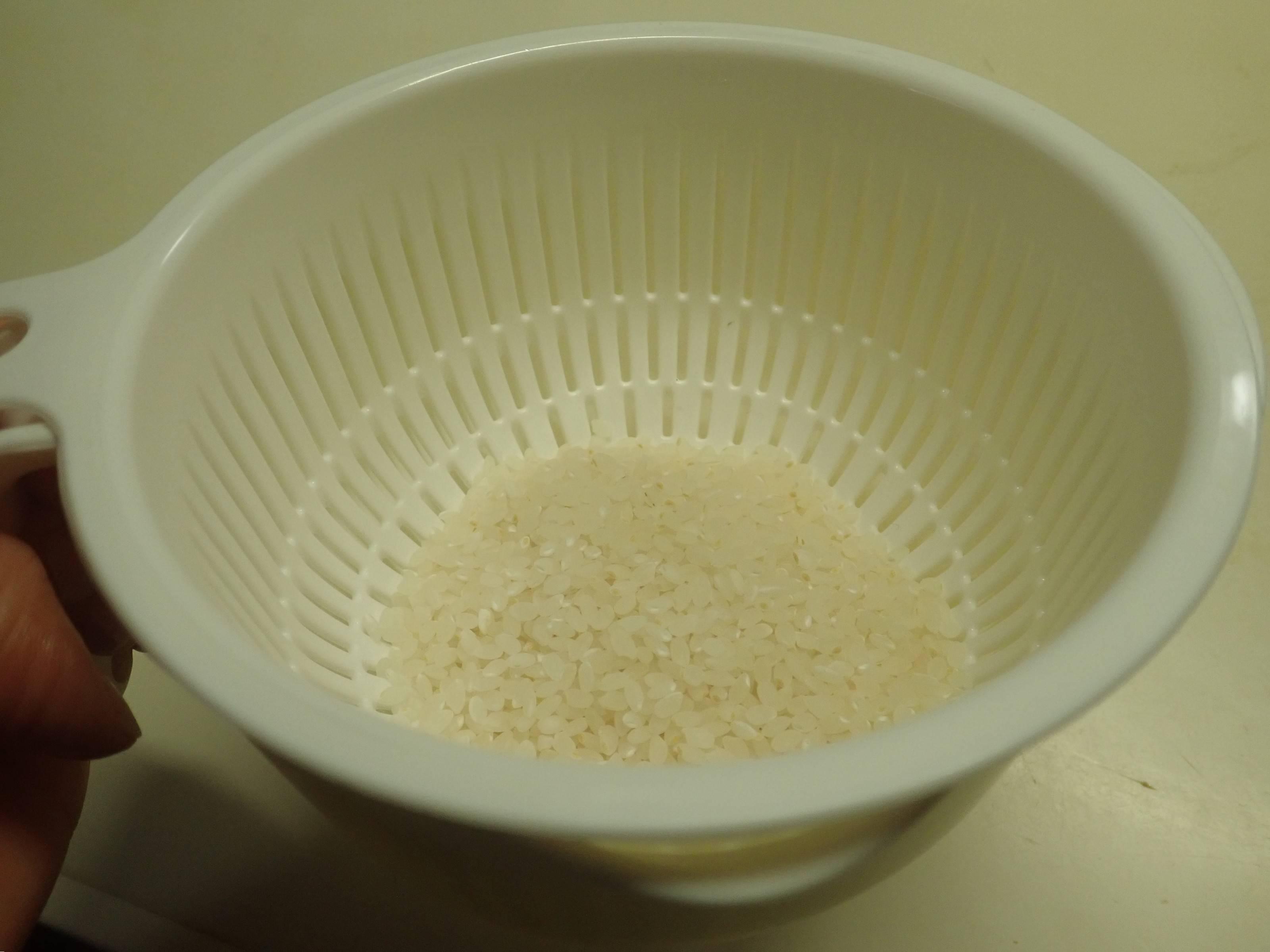 ダイソーのハンドルボウル(ザル付)