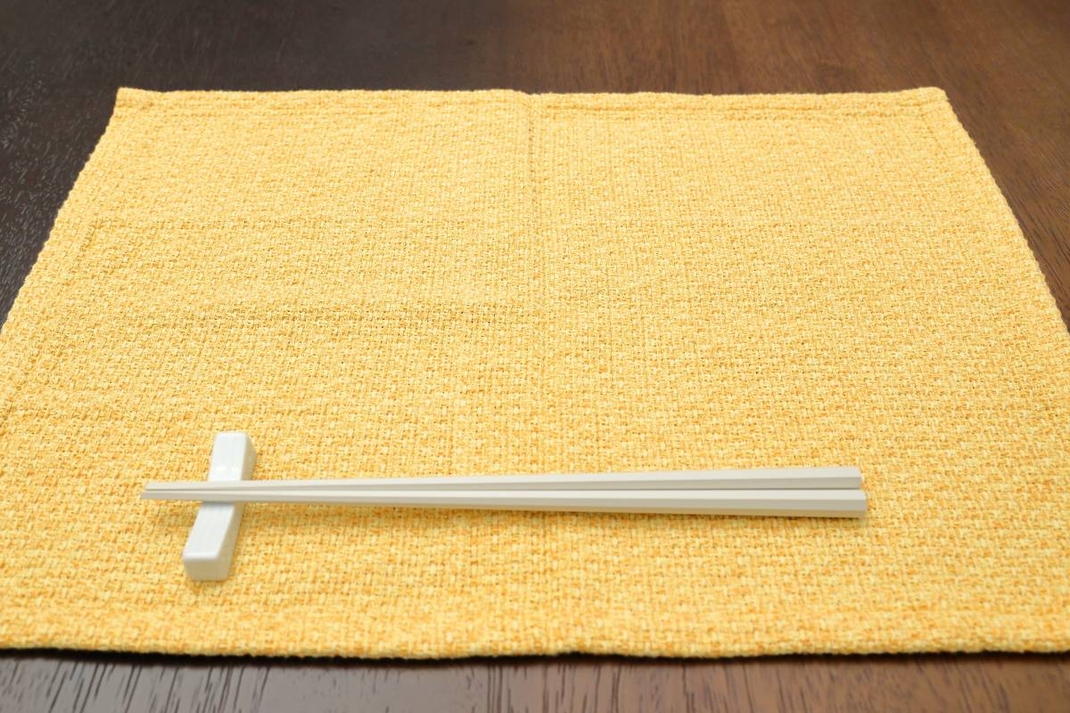 ダイニング　家庭運　上がる　ランチョンマット　クロス　暖かい色