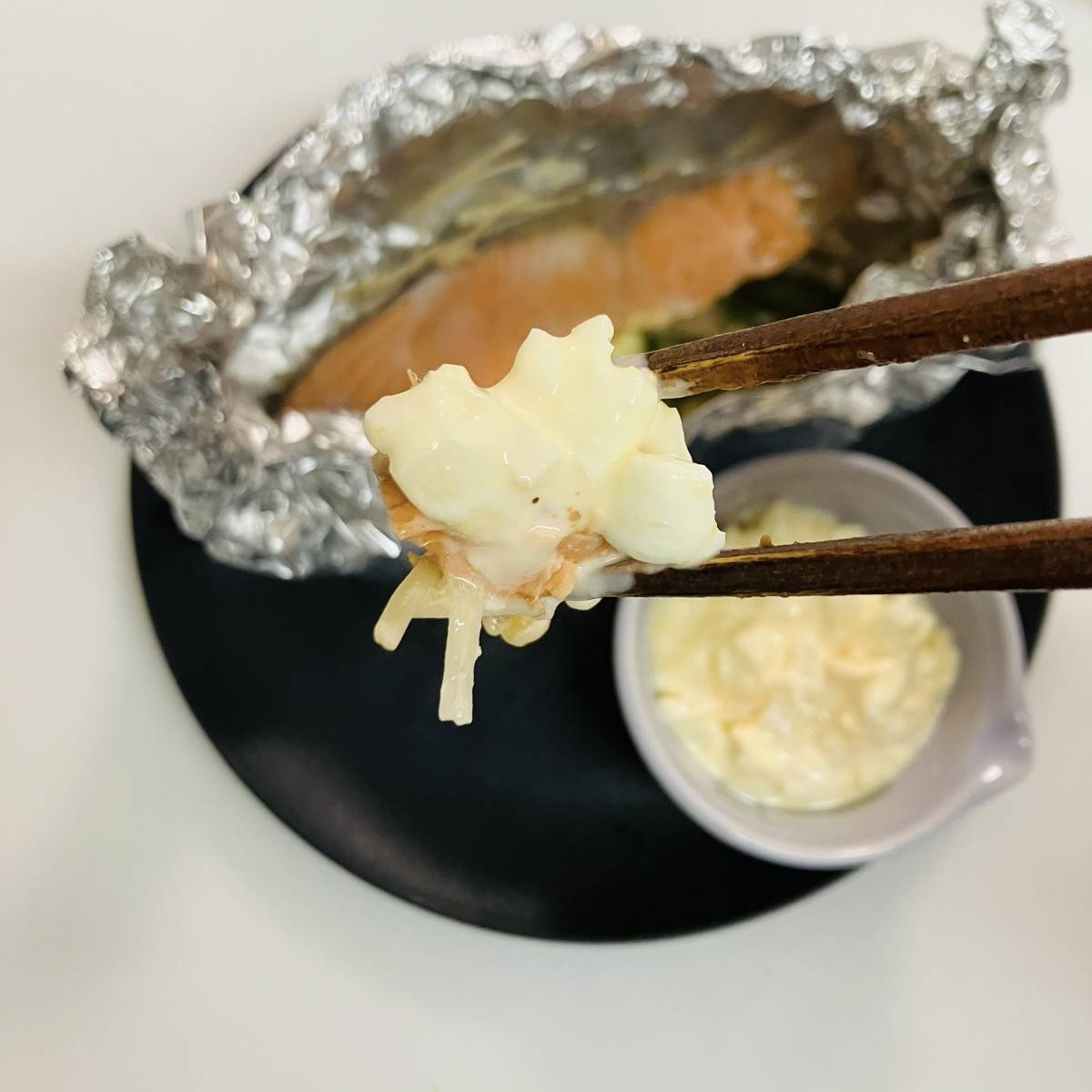 JA全農公式の「鮭のホイル焼き ヨーグルトタルタルソースかけ」のレシピ