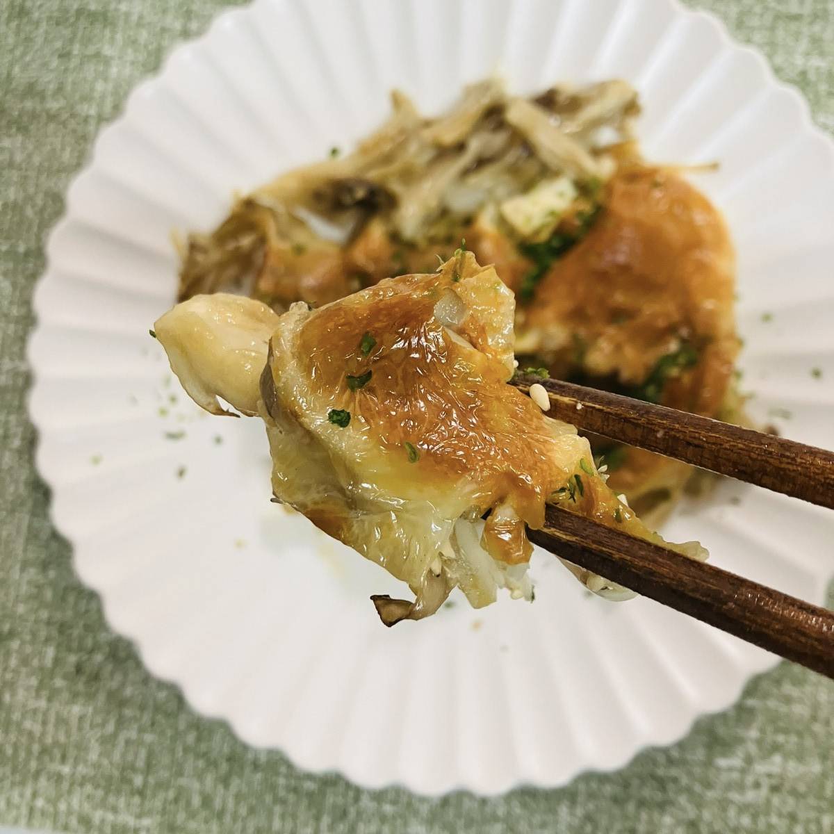 JAグループ公式の「グリルパンで、きのこのバジルペーストチーズ焼き」のレシピ