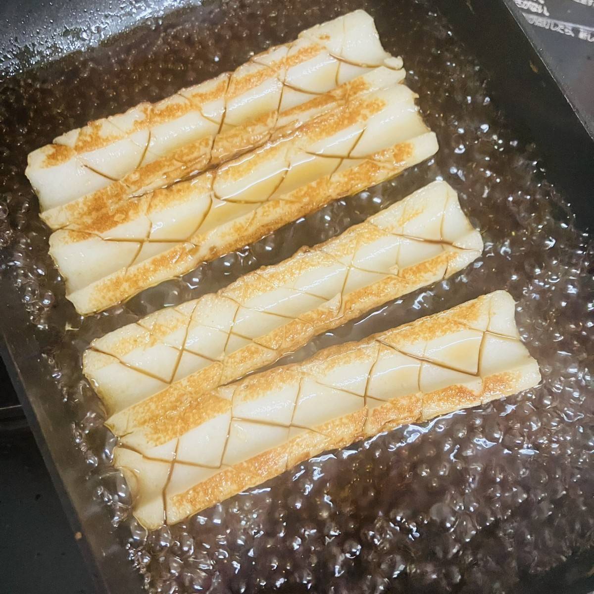 JA全農公式の「お手軽ちくわのかば焼き丼」のレシピ