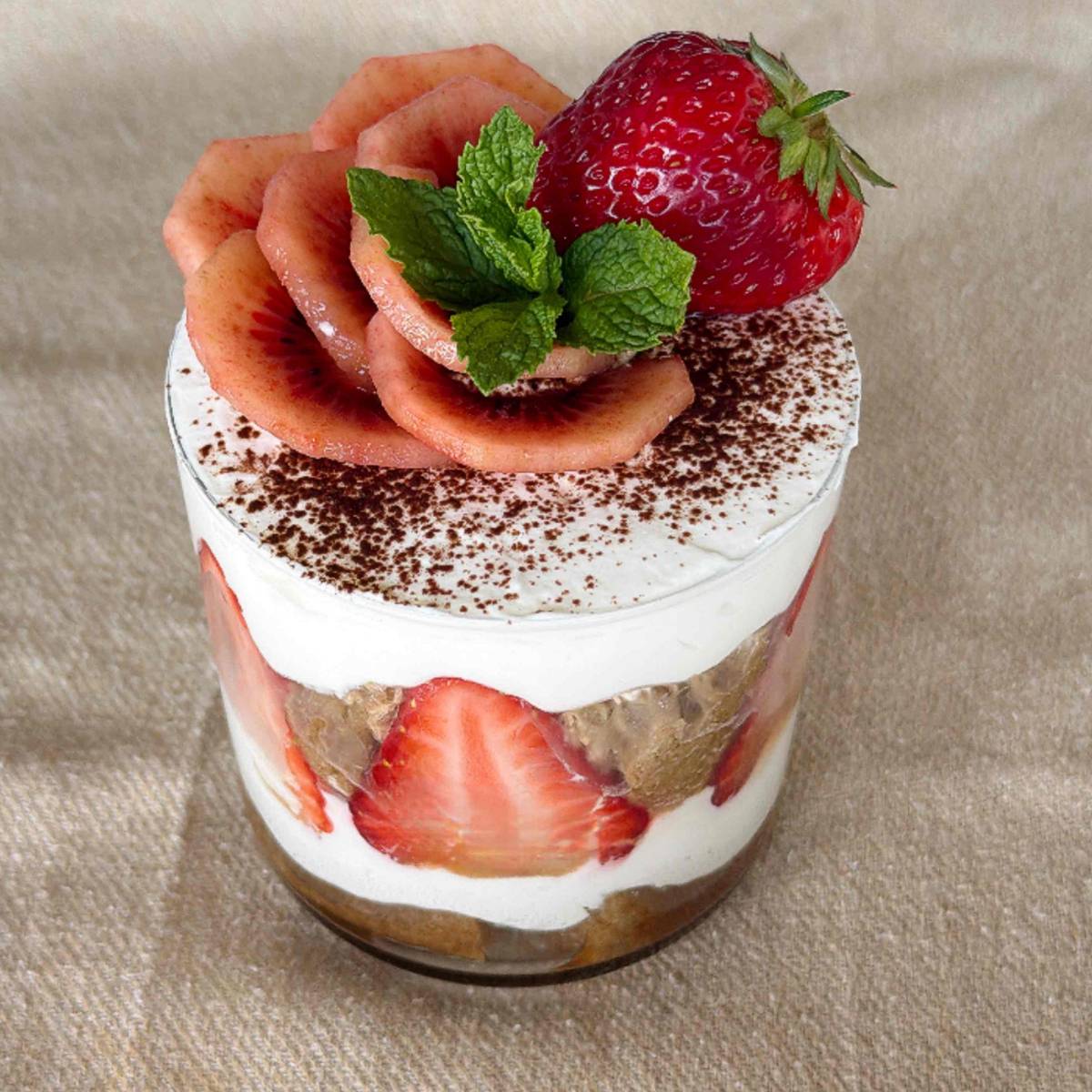 パスコ公式の「いちごたっぷりティラミス」のレシピ