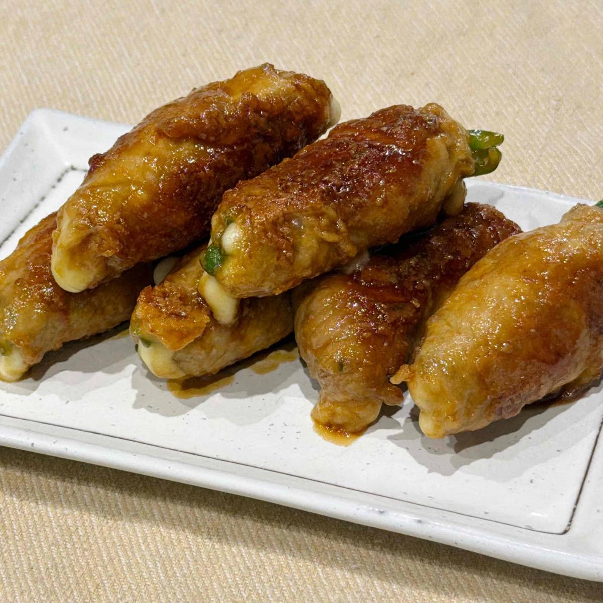 JAグループ公式の「甘辛でご飯がすすむ♪豚肉のピーマン巻き」のレシピ