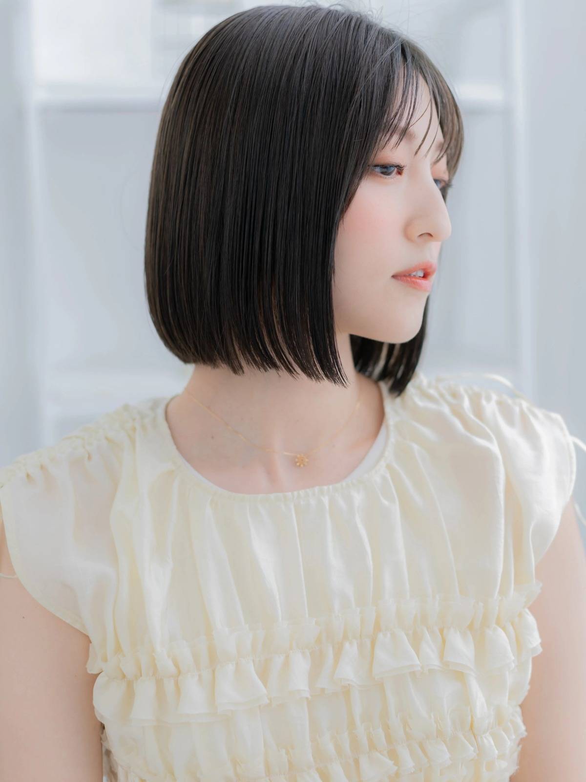 ツヤ感ストレートボブ