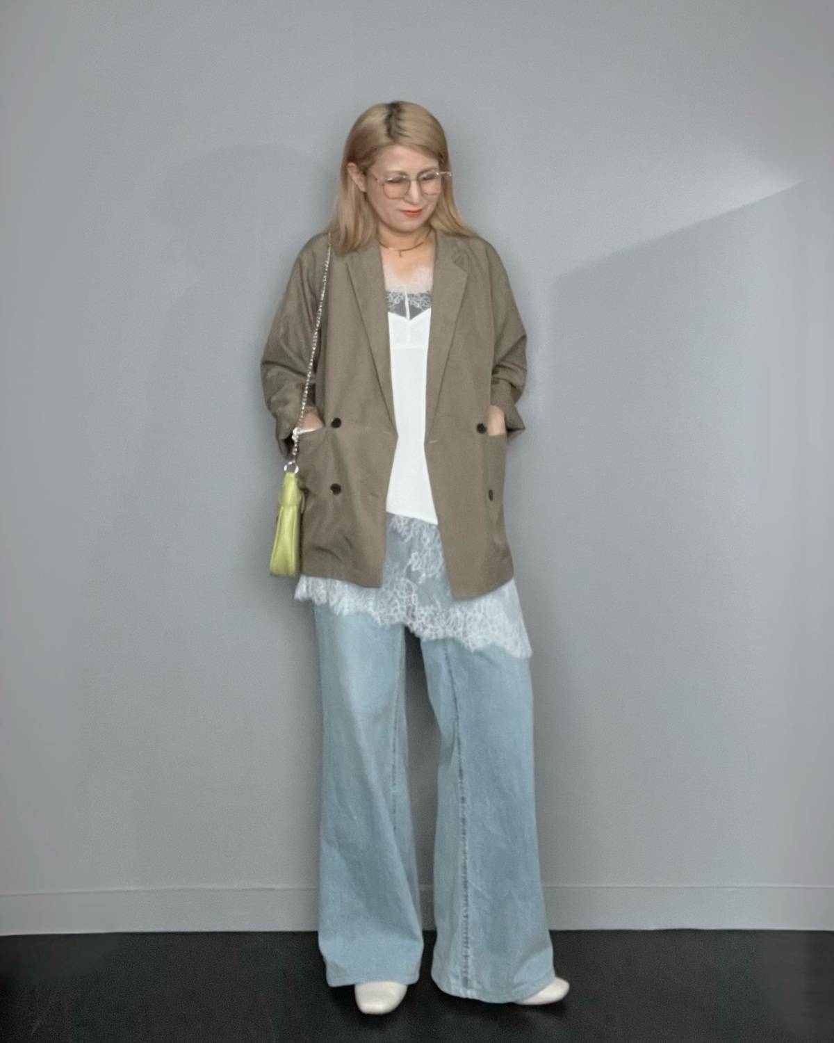 レースキャミソール×ジャケット