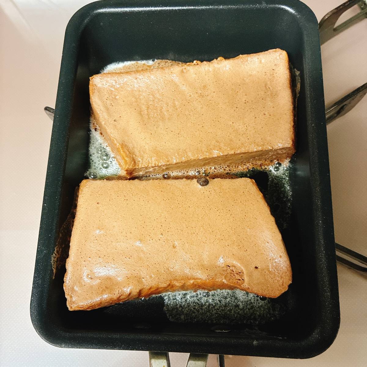 フジパン公式の「バニラアイスで簡単！フレンチトースト」のレシピ