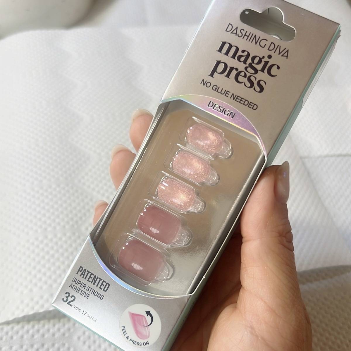 Dashing Divaの付け爪「Magic Press」