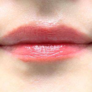 びっくりするほど垢抜けるよ。コスパ最強の「優秀コーラルリップ」5選