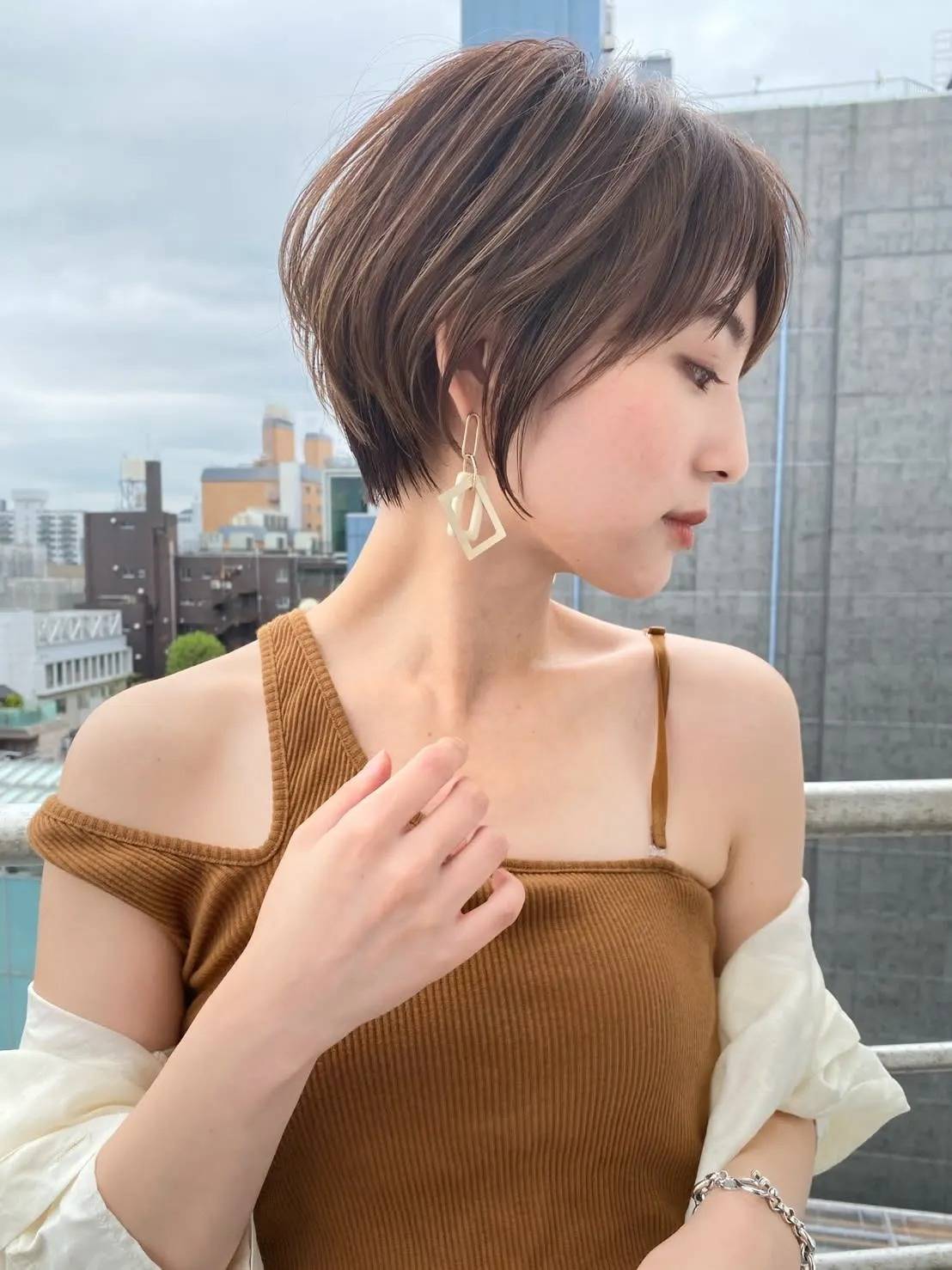 横顔美人になれるショート