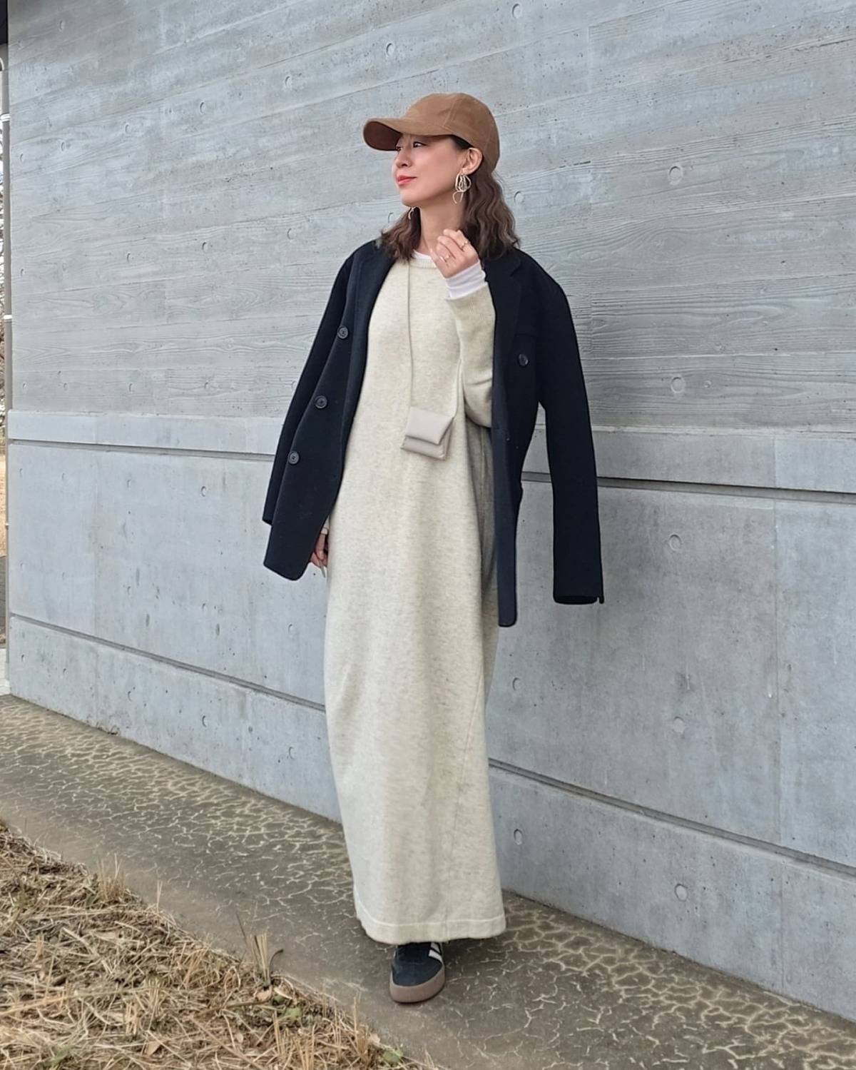 アウターを肩掛けする♪