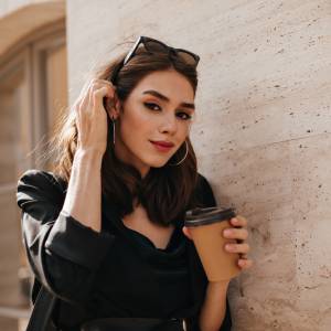 今は大人の女性がモテる時代！「年上女性」の魅力とは……？