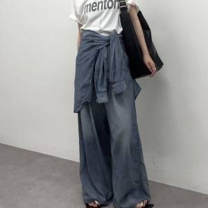 シアーデニムで軽やかに。「腰巻きシャツ×シンプルトップス」で魅せる大人デニムコーデ