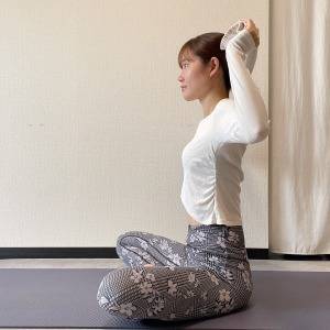 運動嫌いな人、絶対見て。タオルがあればできる「老化防止」ストレッチ