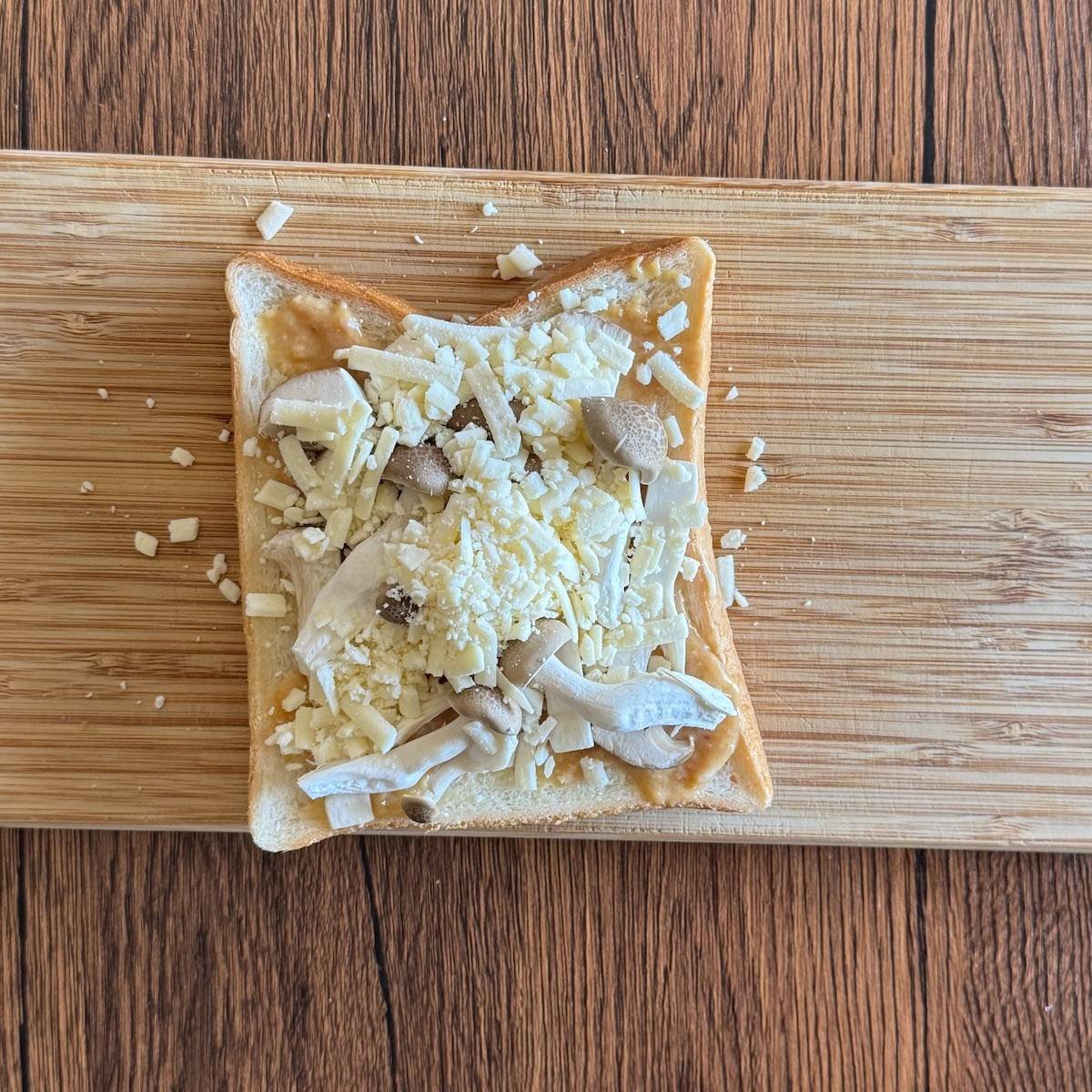 パスコ公式の「味噌きのこチーズトースト」のレシピ